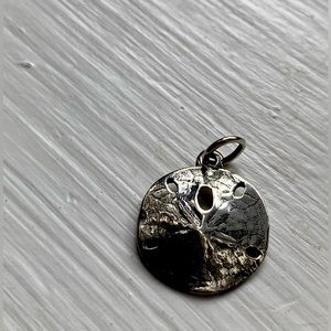 RETIRED James Avery Sand dollar charm pendant